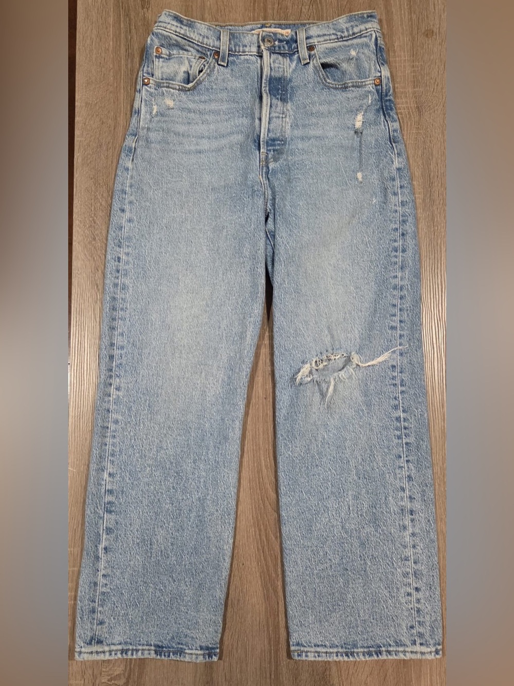 Levi's Ribcage Straight Ankle Jeans Light Wash Distressed W28 L27